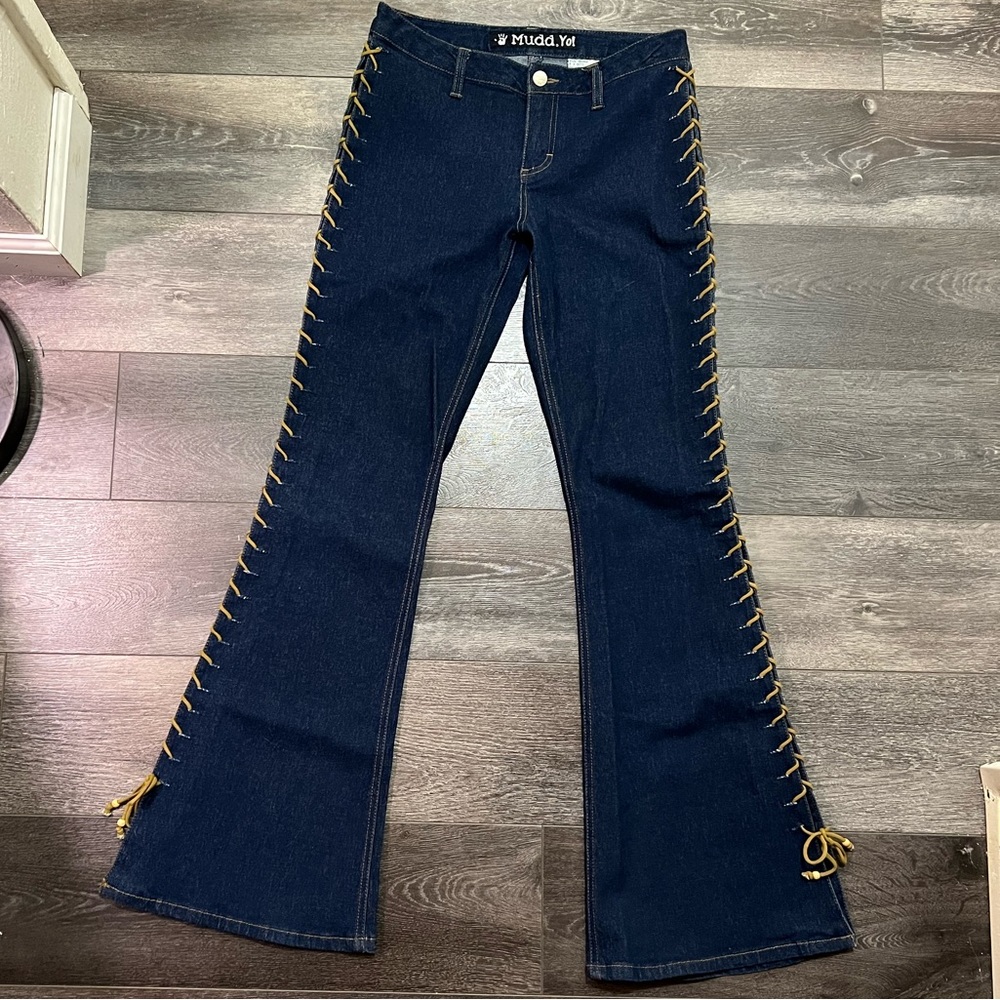 🚫SOLD🚫 Vintage Y2K Lace Up Mudd Yo! Flare Jeans - Picture 2 of 4